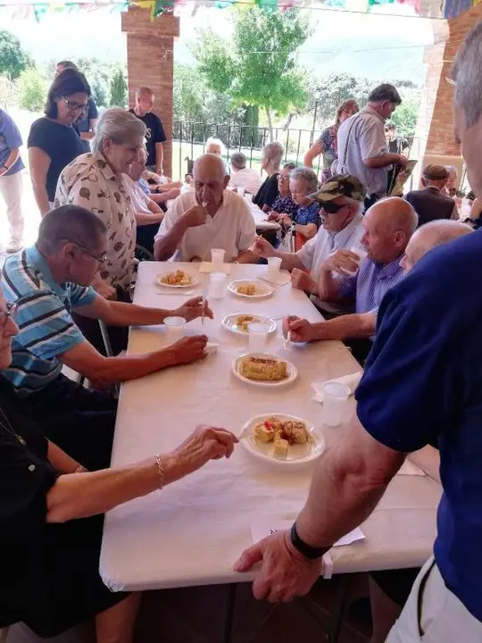 CARRACALEJO Dia de los Abuelos 018 (7)
