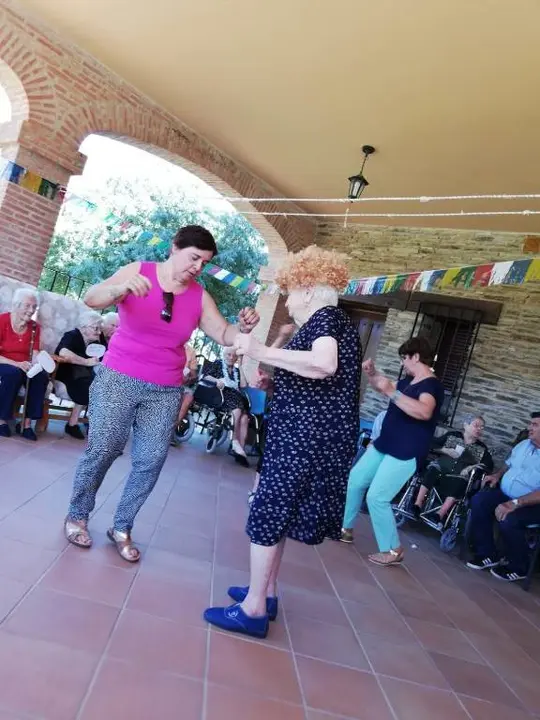 CARRACALEJO Dia de los Abuelos 018 (8)