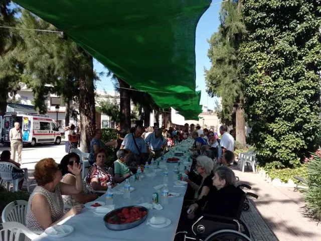 Los mayores del Centro de D&iacute;a Alzheimer Tierra de Barros celebran el D&iacute;a de los Abuelos
