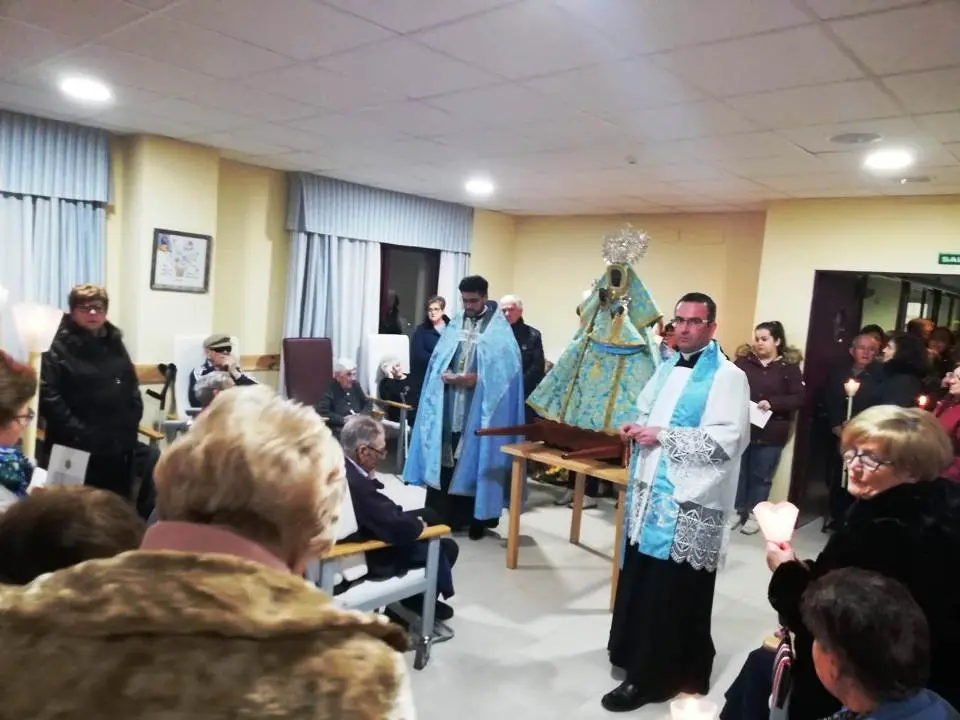 Los mayores de Carrascalejo celebran la Concepcion 018 (16)