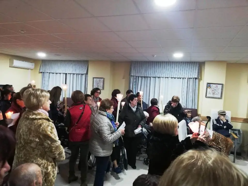 Los mayores de Carrascalejo celebran la Concepcion 018 (22)