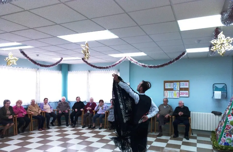 Grupo de sevillanas en Almendralejo (3)