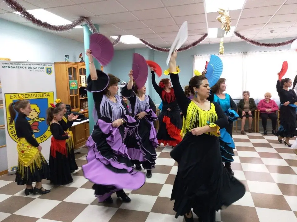 Grupo de sevillanas en Almendralejo (5)
