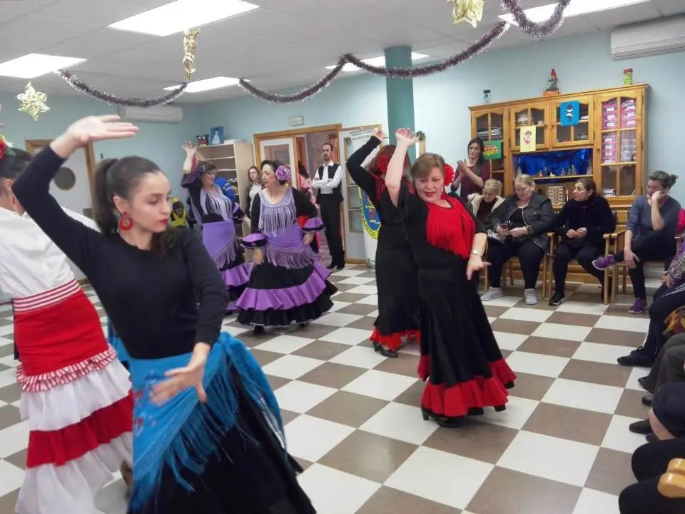 Grupo de sevillanas en Almendralejo (9)