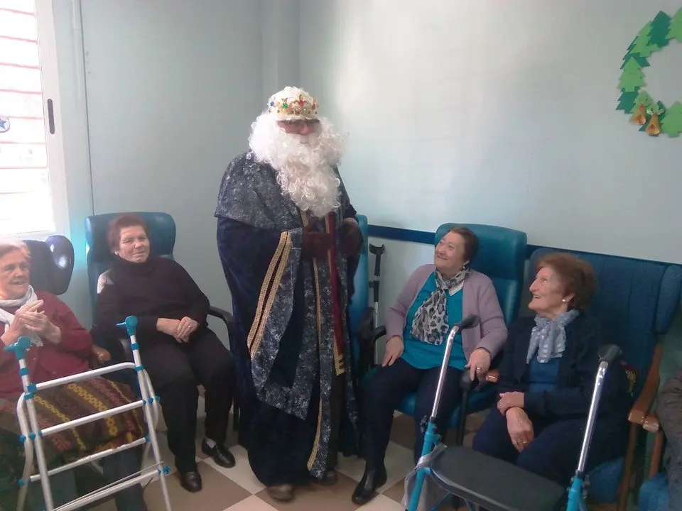 ALMENDRALEJO Visita de los Reyes Magos 01019 (3)