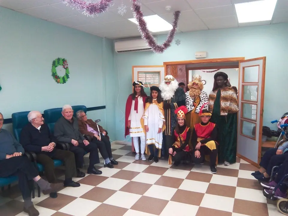 ALMENDRALEJO Visita de los Reyes Magos 01019 (4)