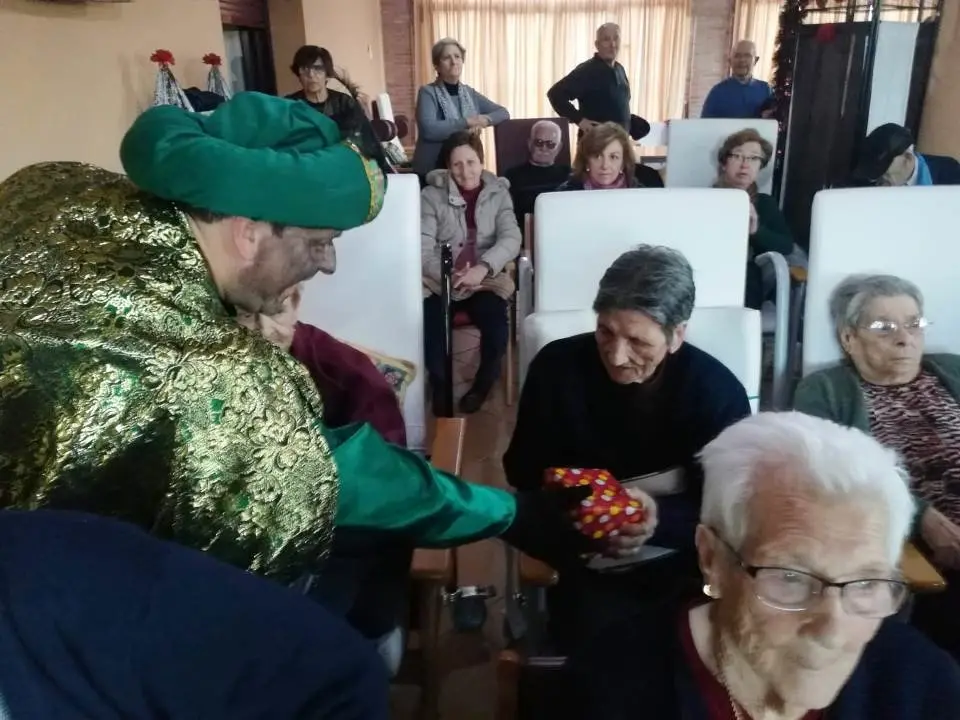 CARRASCALEJO recibe a los Reyes Magos 019 (5)