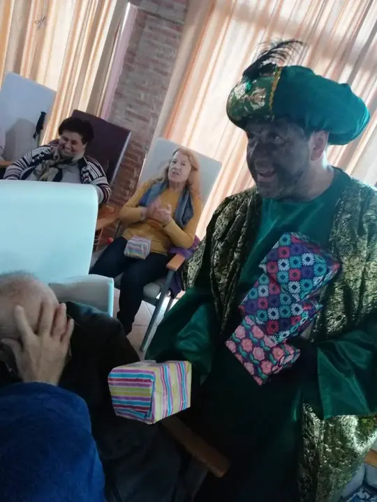 CARRASCALEJO recibe a los Reyes Magos 019 (9)