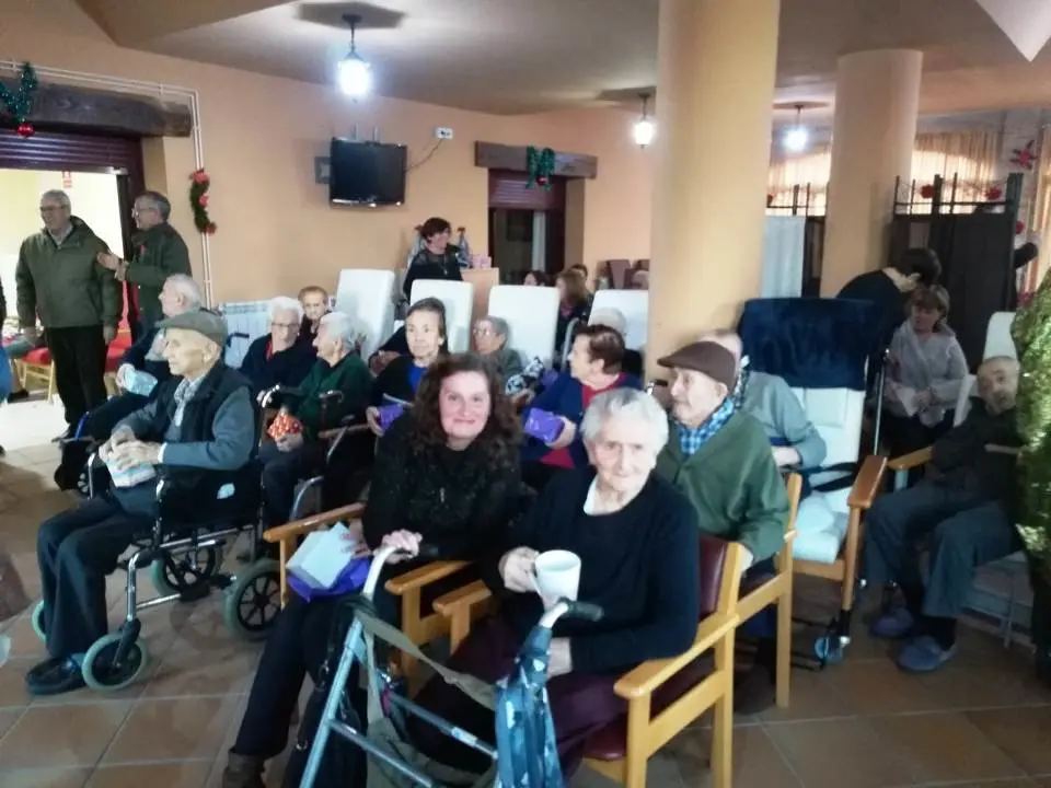 CARRASCALEJO recibe a los Reyes Magos 019 (14)