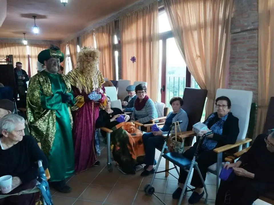 CARRASCALEJO recibe a los Reyes Magos 019 (15)
