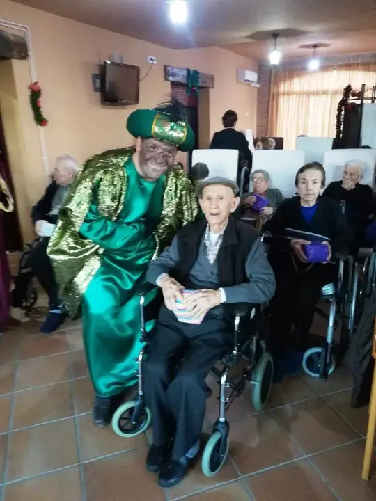 CARRASCALEJO recibe a los Reyes Magos 019 (16)