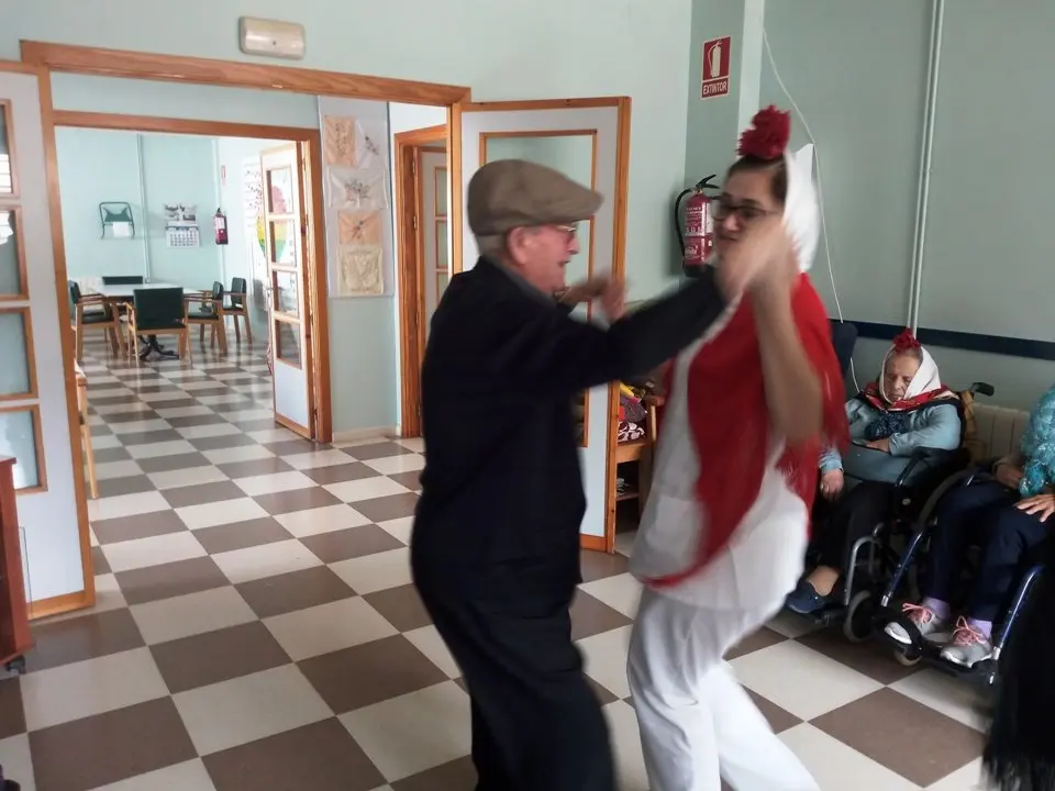 Tiera de Barros se llena de chulapos en Almendralejo (9)