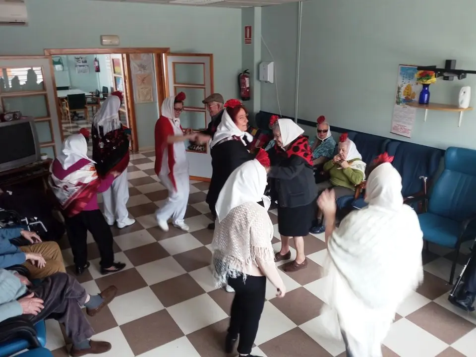 Tiera de Barros se llena de chulapos en Almendralejo (12)
