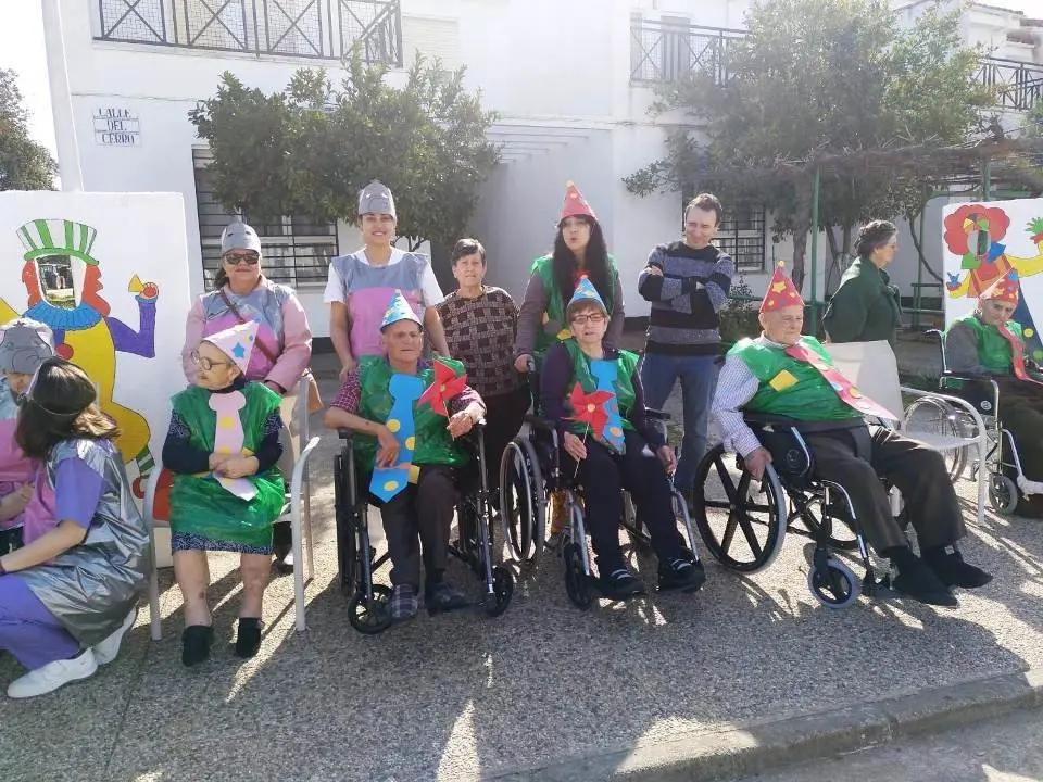 El Encinar vive el Carnaval en Vegaviana (3)