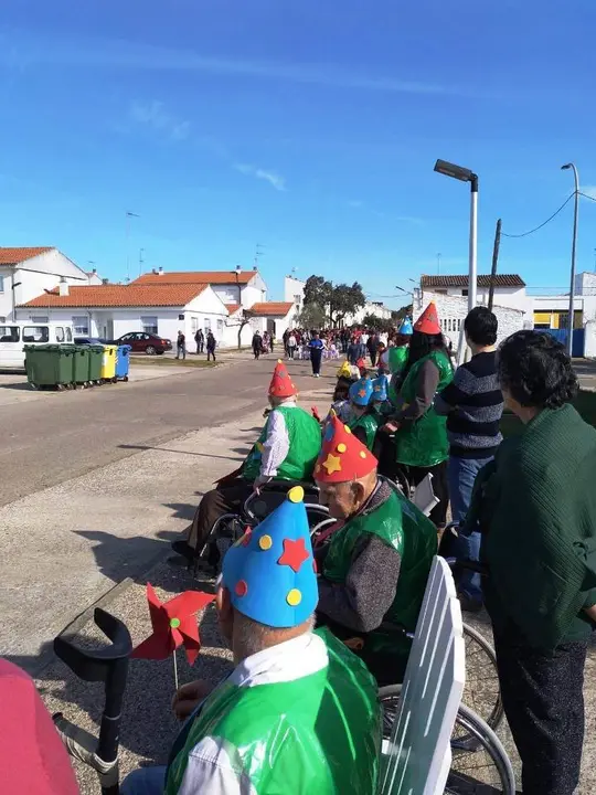 El Encinar vive el Carnaval en Vegaviana (8)