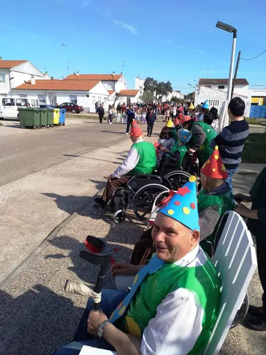 El Encinar vive el Carnaval en Vegaviana (9)