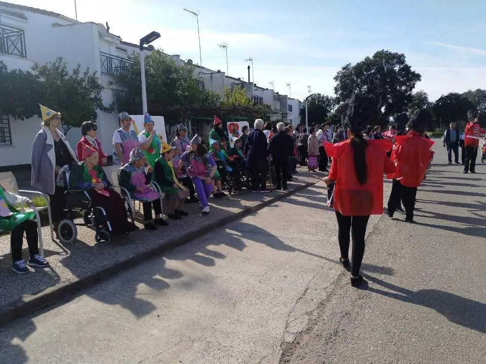 El Encinar vive el Carnaval en Vegaviana (11)