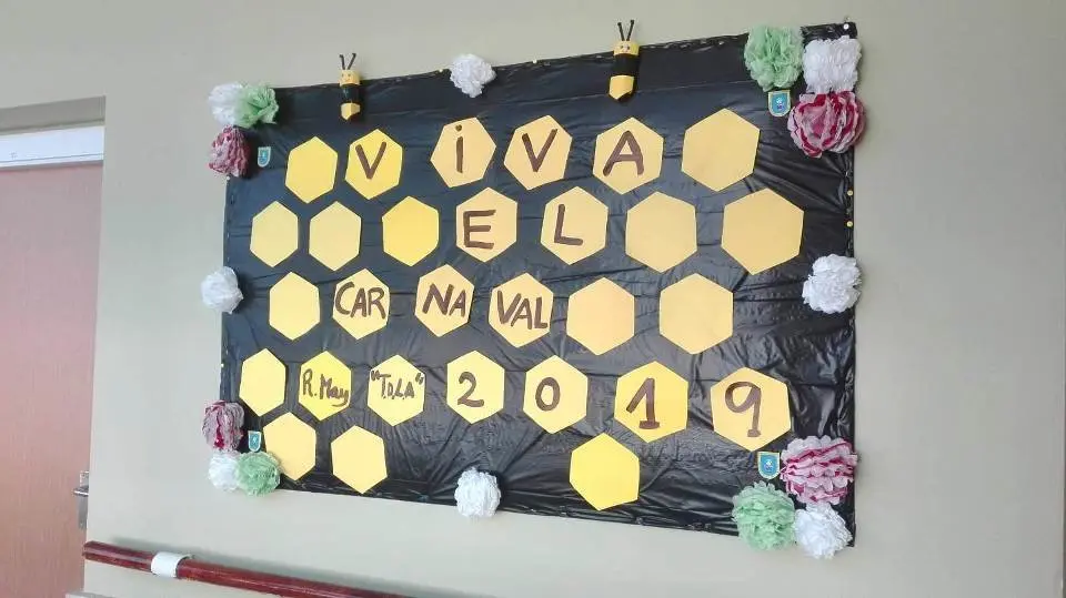 Abejas carnavalescas en Torrecilla de los &Aacute;ngeles (4)