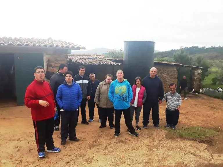 Usuarios conocen a las cabras bombero 04019 (17)