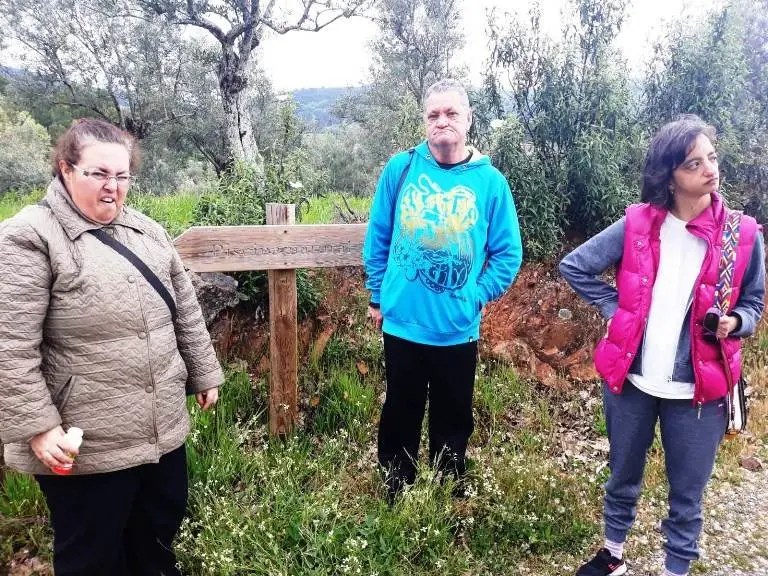 Usuarios conocen a las cabras bombero 04019 (31)