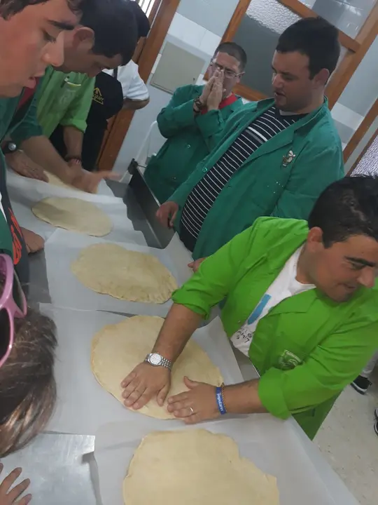 Alumos de Pretaller en el taller de cocina 05019 (20)
