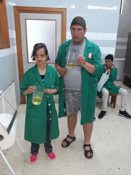 Alumos de Pretaller en el taller de cocina 05019 (24)
