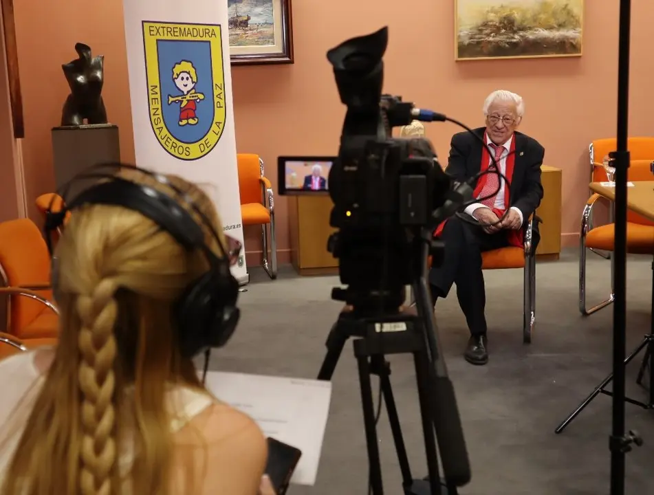Charla padre Angel en Merida XXV aniversario (53)