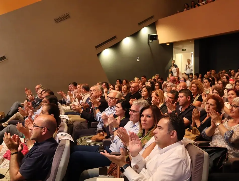 Charla padre Angel en Merida XXV aniversario (255)
