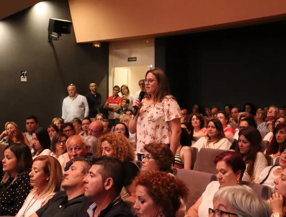 Charla padre Angel en Merida XXV aniversario (321)
