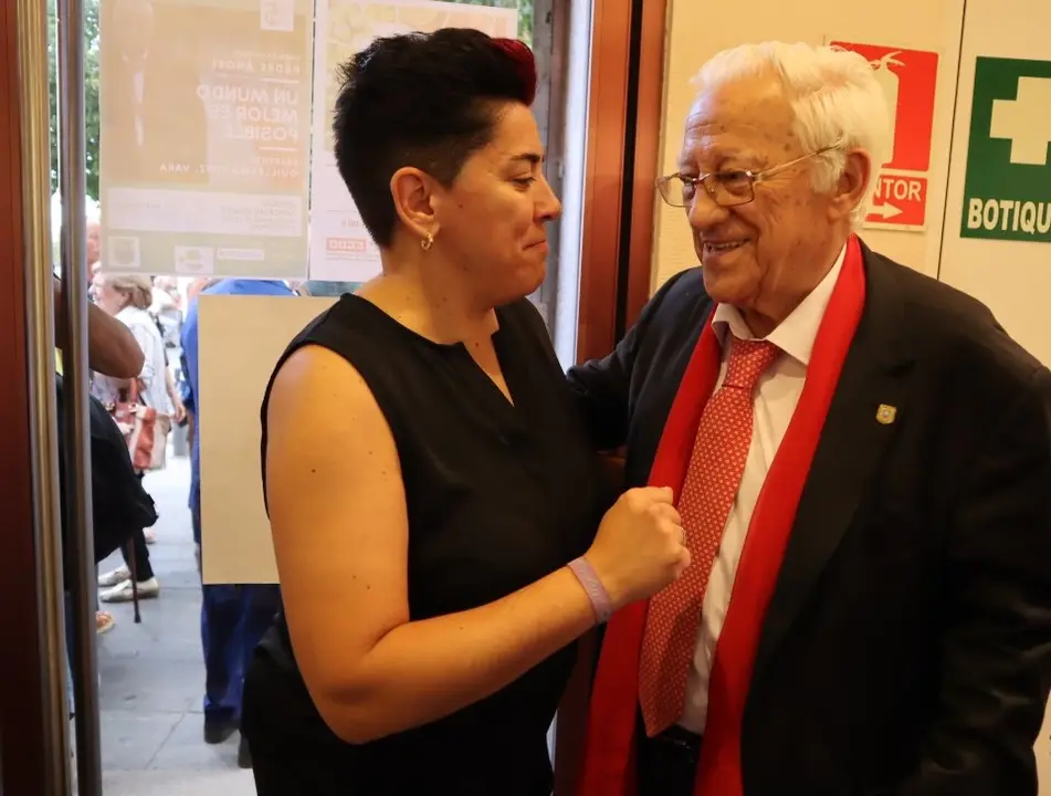 Charla padre Angel en Merida XXV aniversario (352)