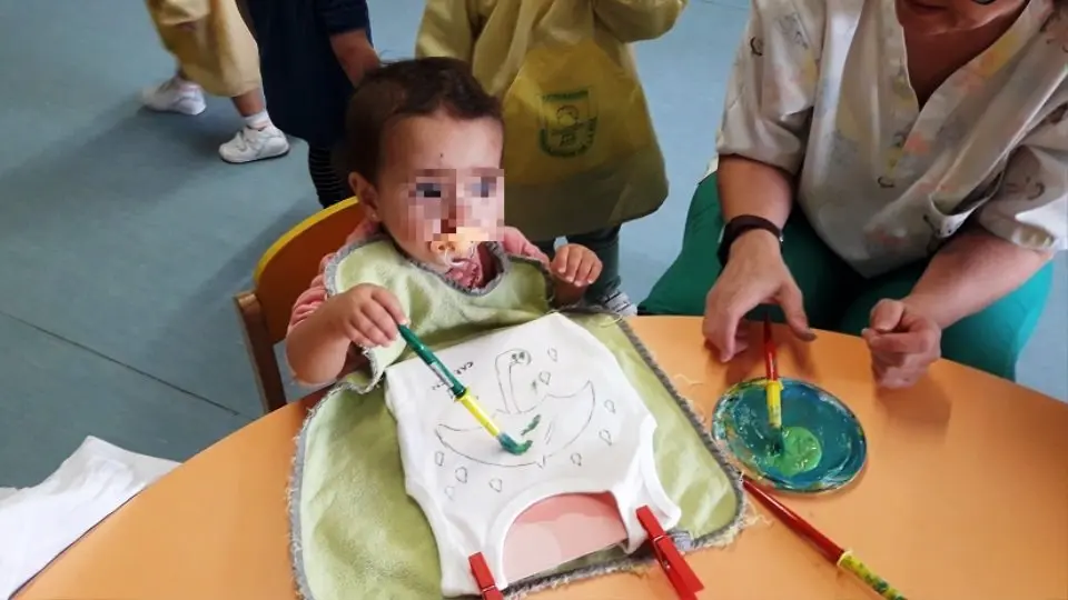 JUEVES DIVERTIDOS y pintura en camisetas (4)