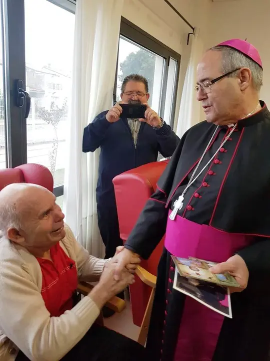 El encinar recibe al obispo de Coria 10019 (18)