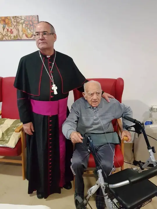 El encinar recibe al obispo de Coria 10019 (47)