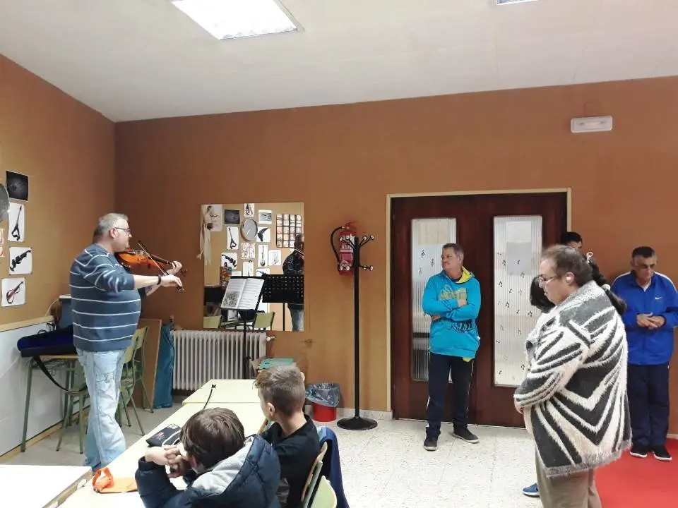 Pretaller en la Escuela Municipal de Musica 11019 (30)
