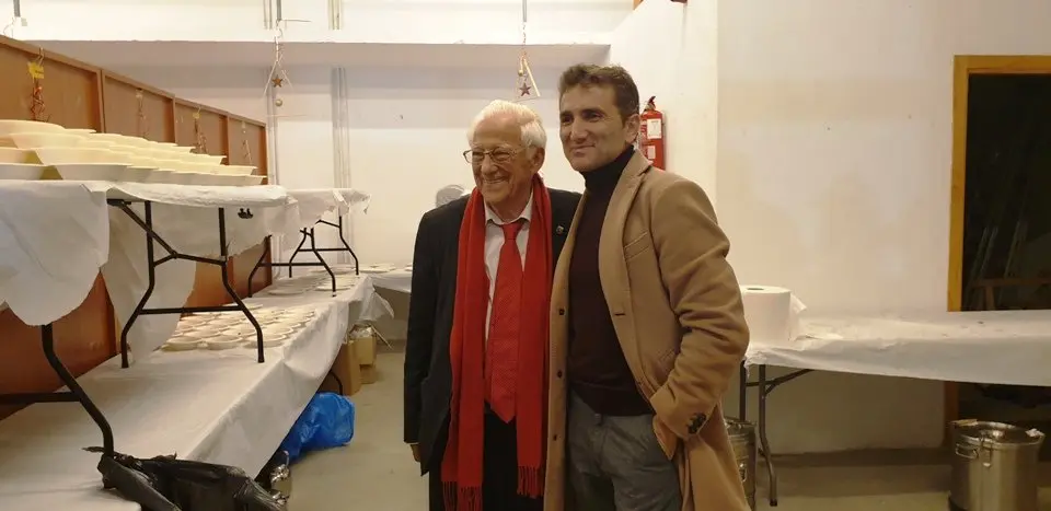 Cena solidaria de Navidad 2019017