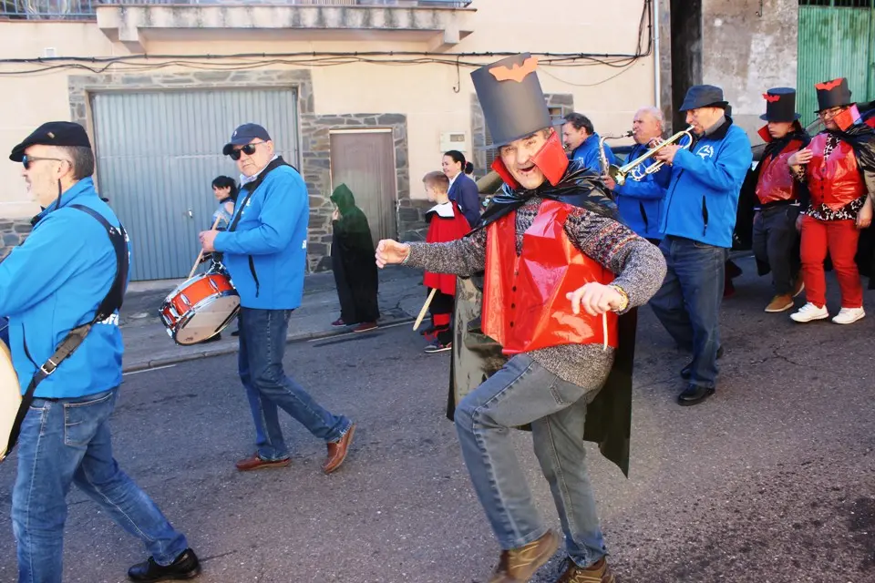 NU&Ntilde;OMORAL Carnaval 020 (16)