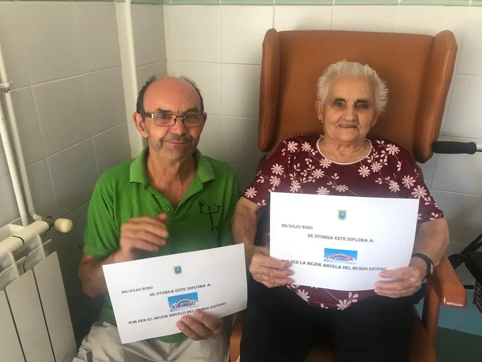 ALFONSO Y VICTORIA