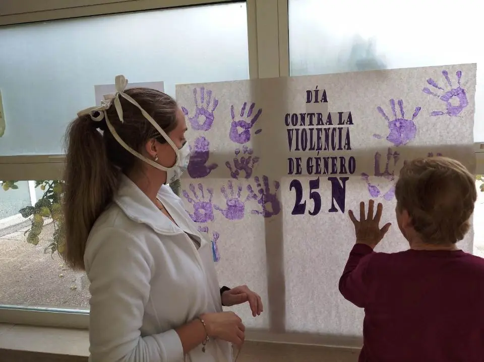 Actividad Igualdad en la tercera Edad. Programa de Igualdad Incluyel-as. Diputaci&oacute;n de C&aacute;ceres. (19)