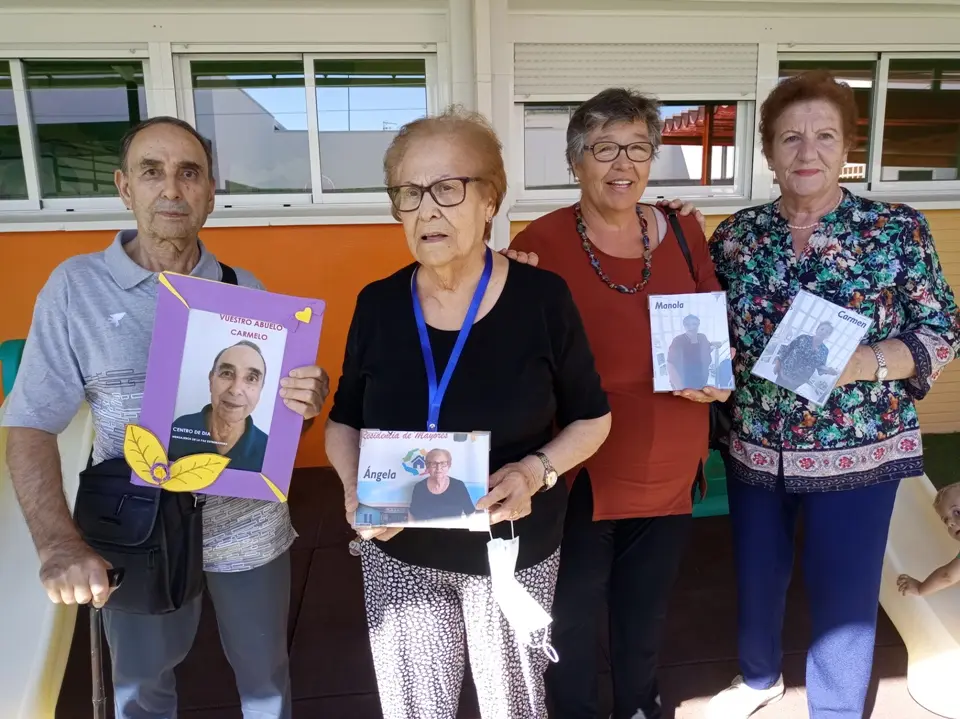 2022 FOTOS ADOPTA A UN ABUELO CEI CORAZ&Oacute;N DE JES&Uacute;S (9)