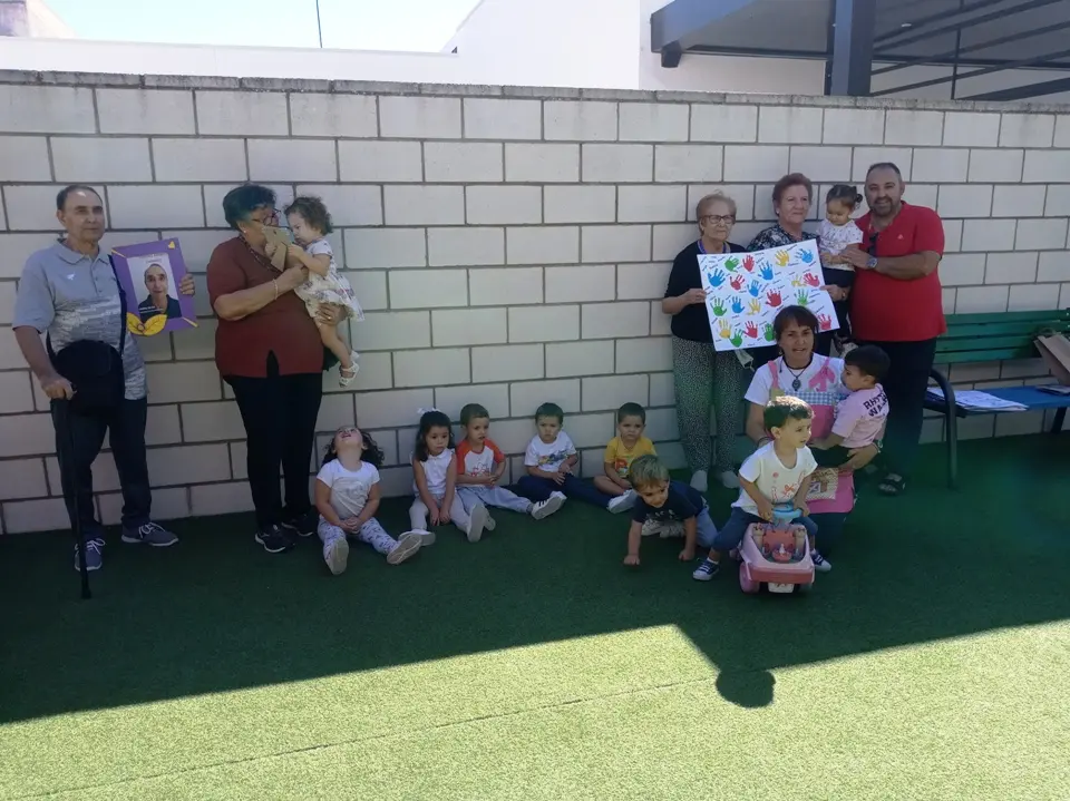 2022 FOTOS ADOPTA A UN ABUELO CEI CORAZ&Oacute;N DE JES&Uacute;S (12)