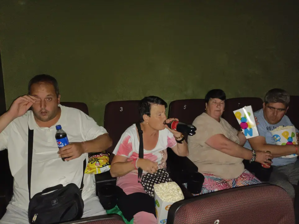 17 Y 24-08-22 CINE (1)