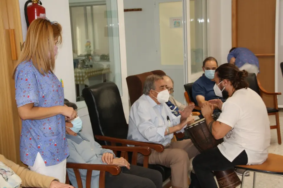 Taller de Musicoterapia 05-10-22 (8)