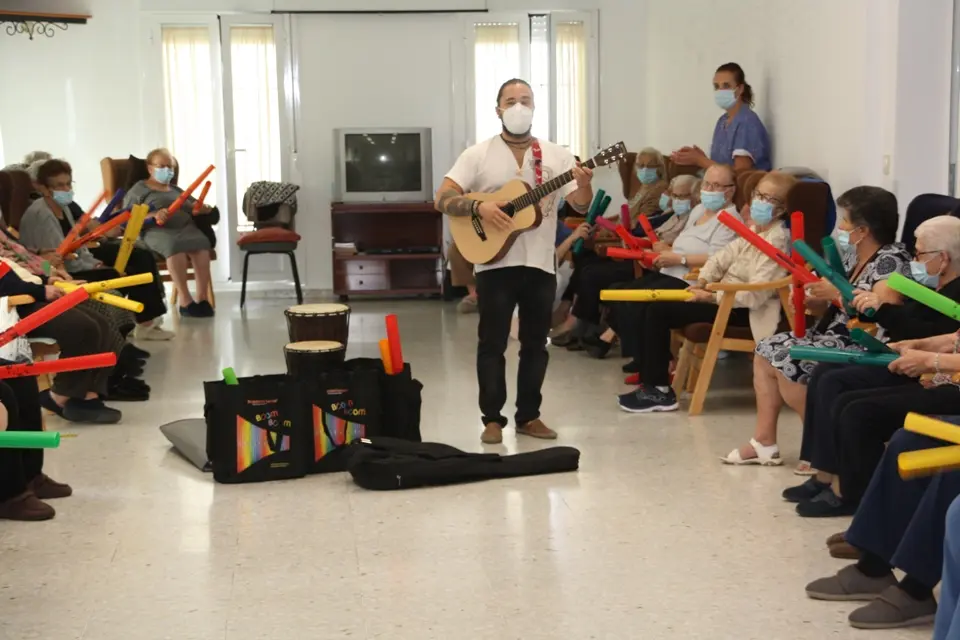 Taller de Musicoterapia 05-10-22 (18)