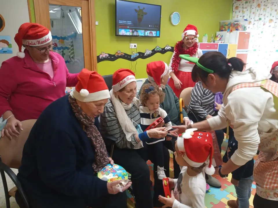 Visita al CEI Coraz&oacute;n de Jes&uacute;s (21)