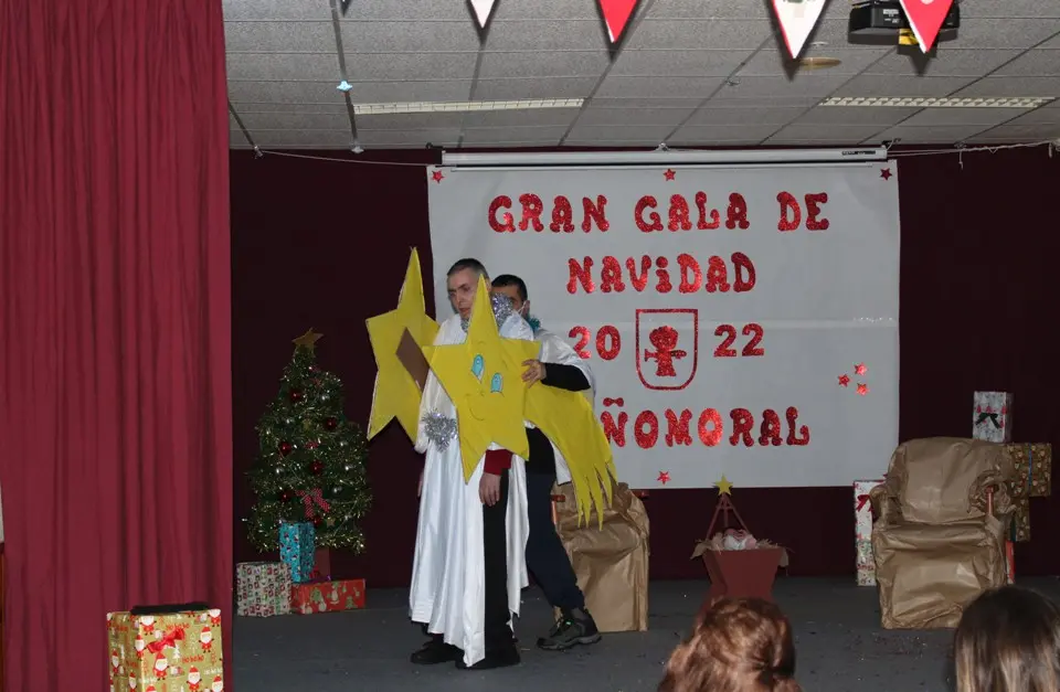 Gala de Navidad 22 Nu&ntilde;omoral (4)