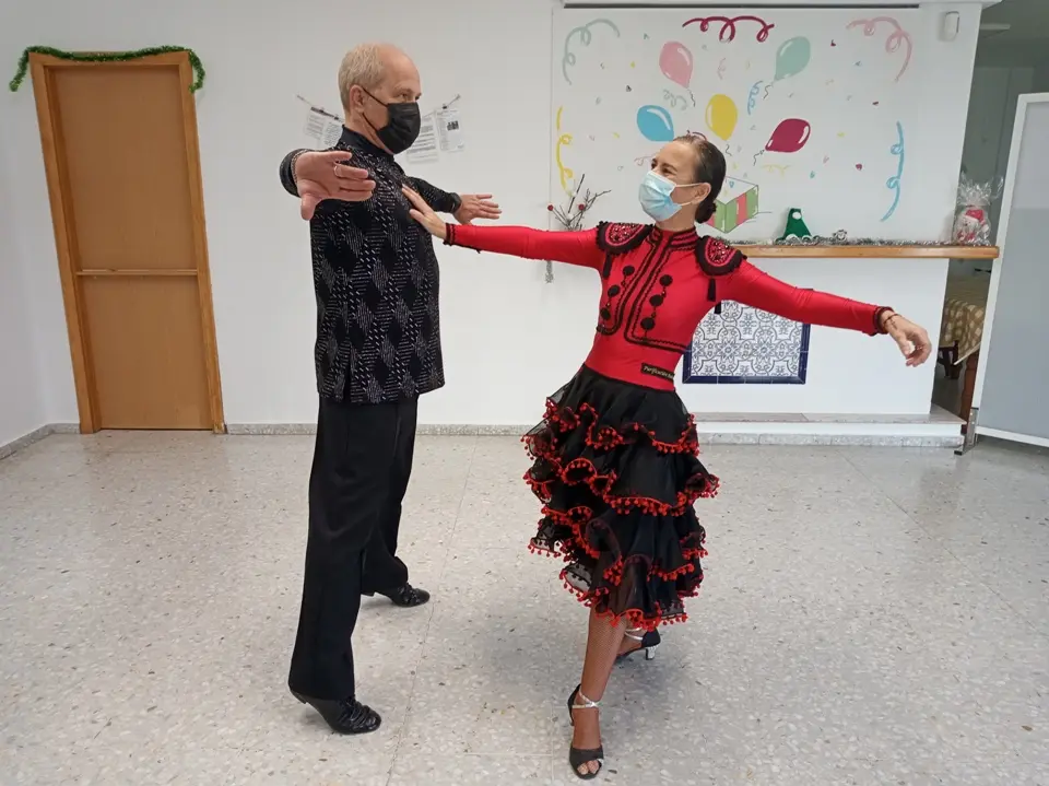Baile Jes&uacute;s y Sandra en el Centro de D&iacute;a (11)