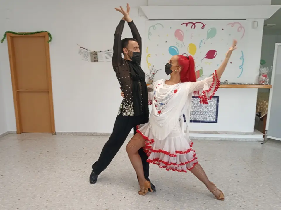 Baile Jes&uacute;s y Sandra en el Centro de D&iacute;a (31)