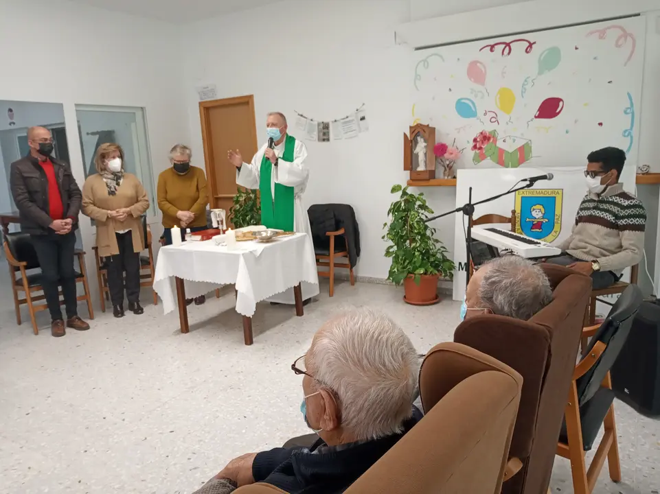 Eucarist&iacute;a CD Puebla de la Calzada (12)