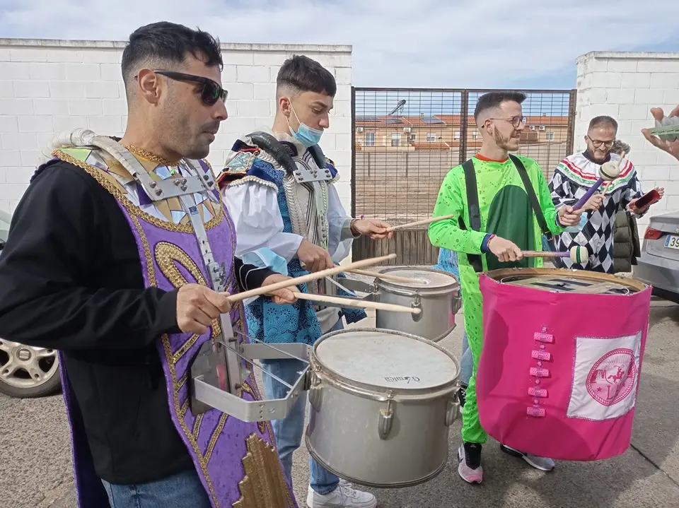 Comparsa en el CD Puebla de la Calzada (6)