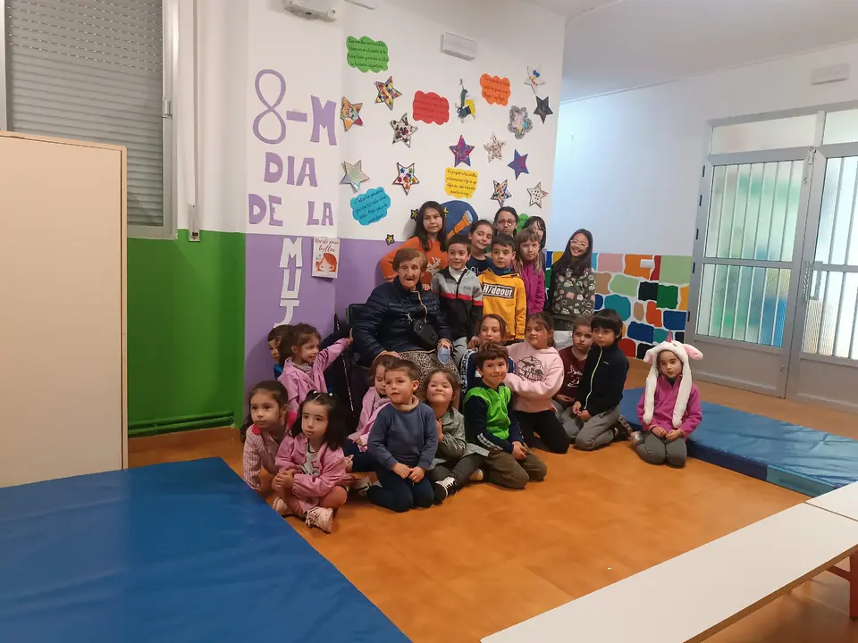 Dia de la Mujer en RM Villasbuenas de Gata (2)